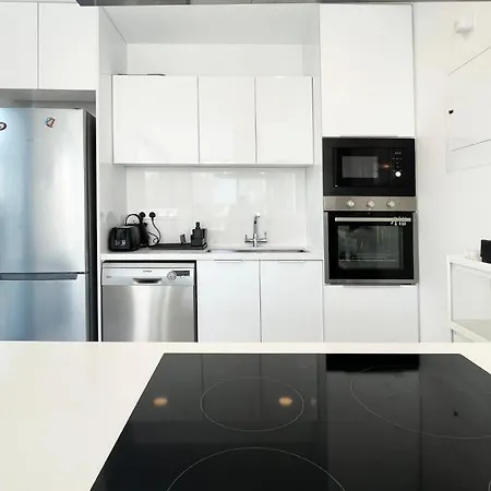 By The Bay Villa,3 Br/pool فيلة *