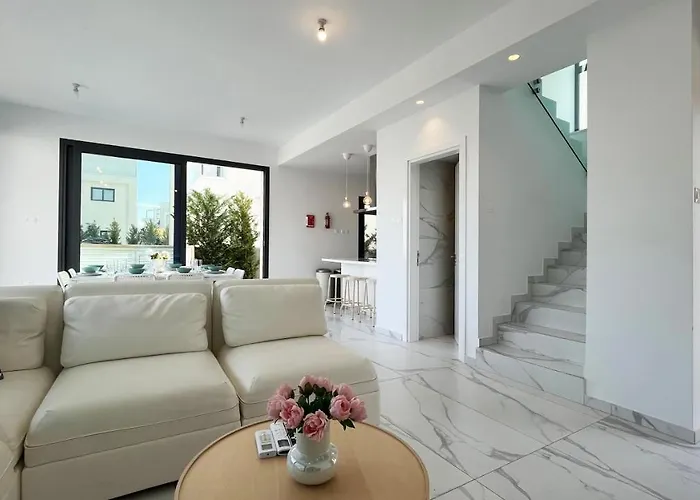 By The Bay Villa,3 Br/pool Villa Protaras