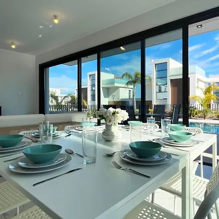 By The Bay Villa,3 Br/pool Πρωταράς