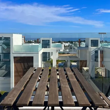 By The Bay Villa,3 Br/pool Villa *