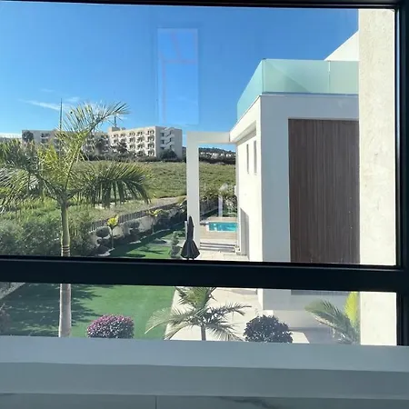 By The Bay Villa,3 Br/pool *