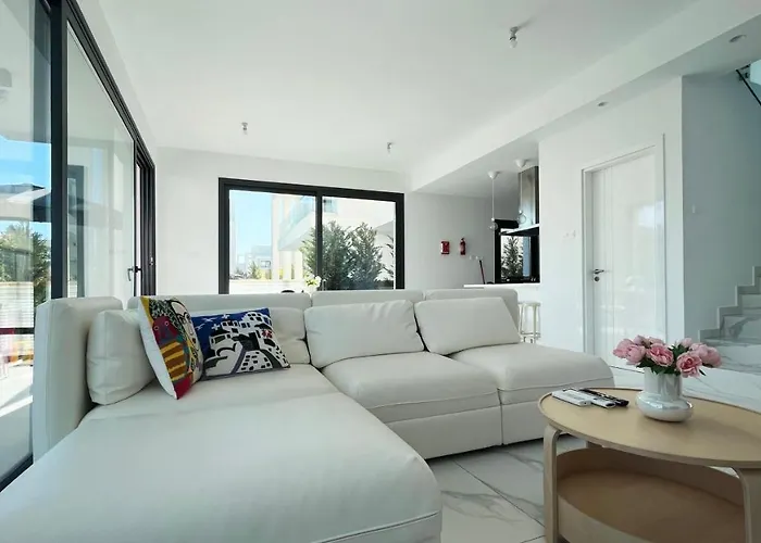 By The Bay Villa,3 Br/pool